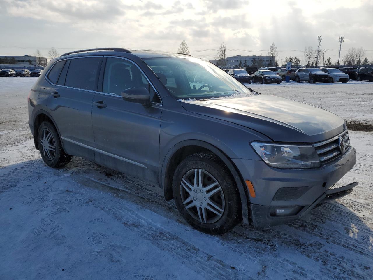 3VV2B7AX4JM216523  volkswagen tiguan 2018 IMG 3