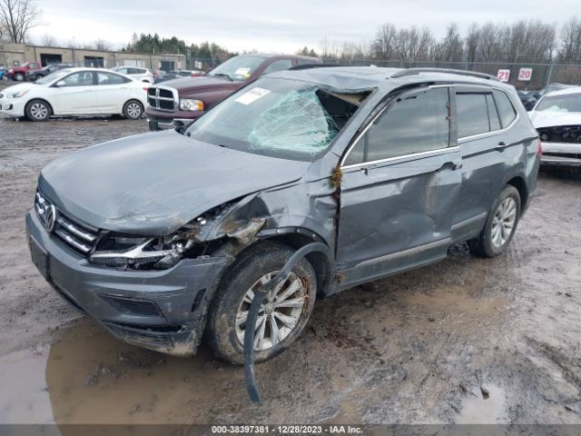 3VV2B7AX4JM221558  volkswagen tiguan 2018 IMG 1