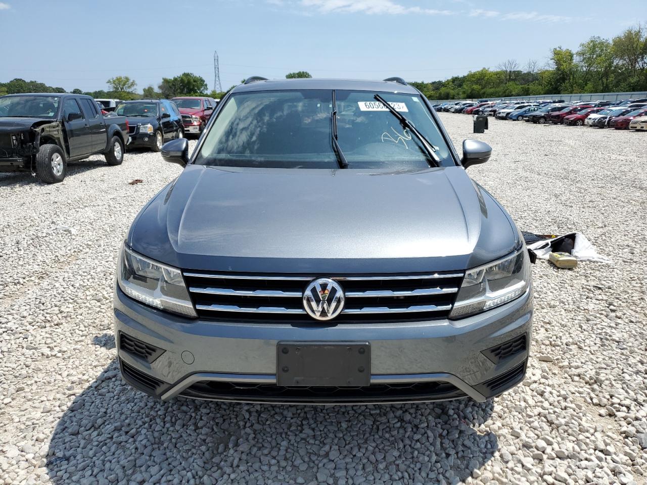 3VV2B7AX6JM121106  volkswagen tiguan 2018 IMG 4