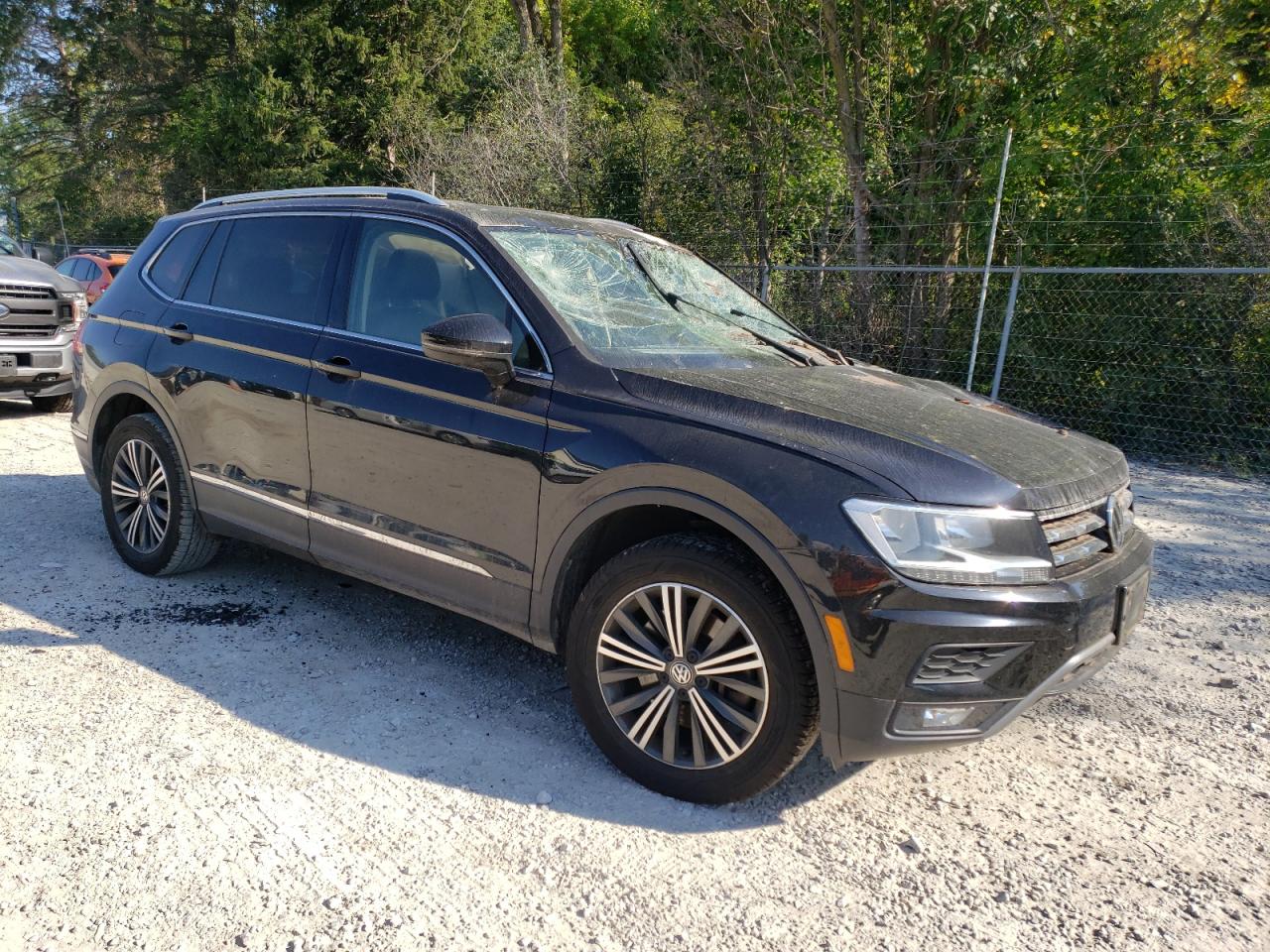 3VV2B7AX6JM133756  volkswagen tiguan 2018 IMG 3