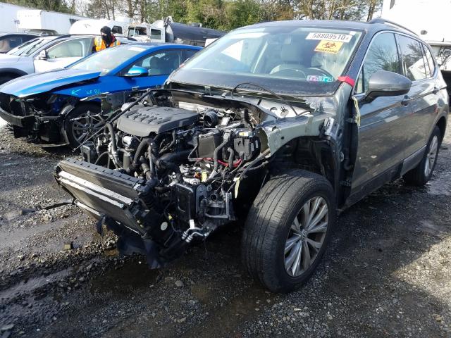 3VV2B7AX7JM136696  volkswagen  2018 IMG 1