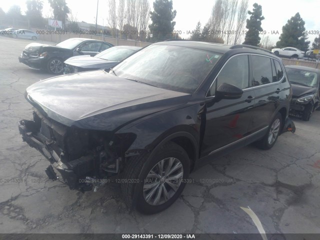 3VV2B7AX8JM126744  volkswagen tiguan 2018 IMG 1