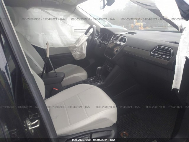 3VV2B7AXXJM129693  volkswagen tiguan 2018 IMG 4