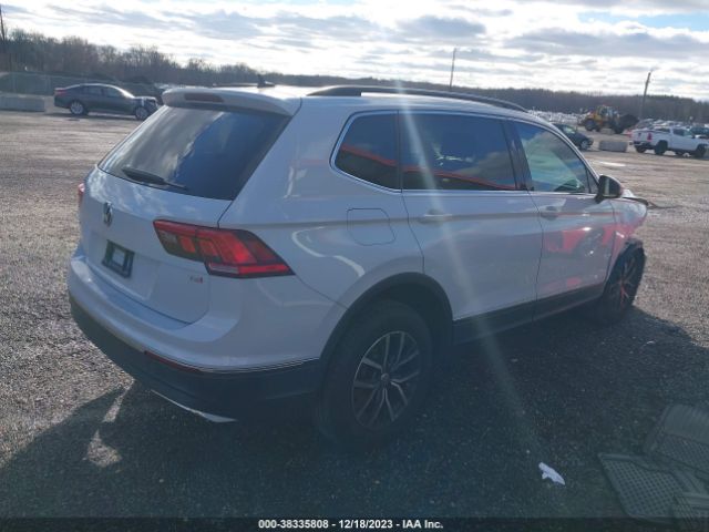 3VV3B7AX2JM191674  volkswagen tiguan 2018 IMG 3