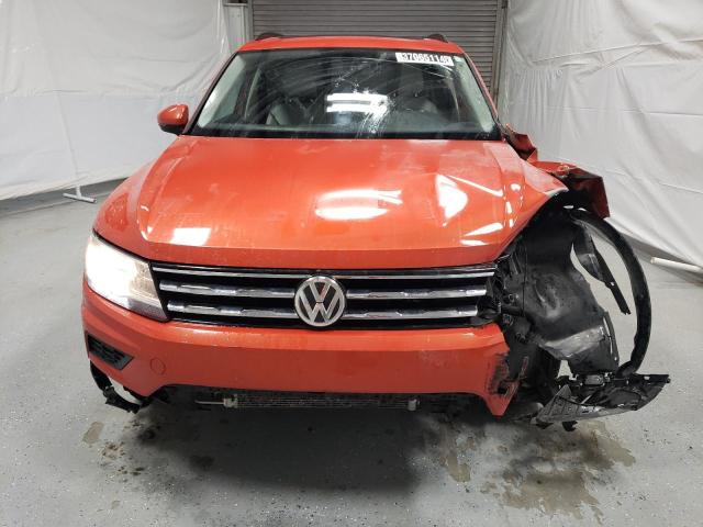 3VV3B7AX6KM016233  volkswagen tiguan 2018 IMG 4