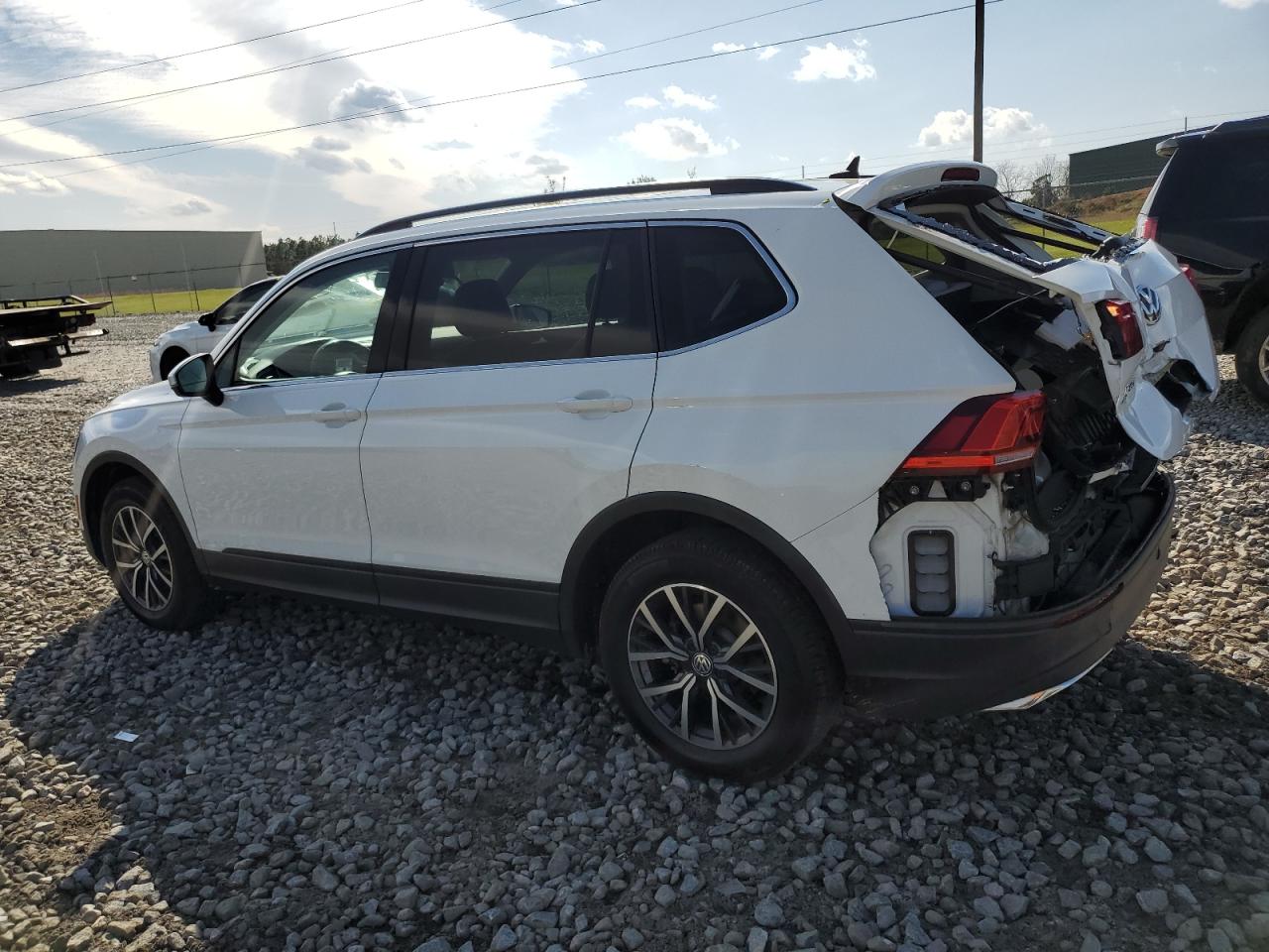 3VV3B7AX6KM037387  volkswagen tiguan 2019 IMG 1