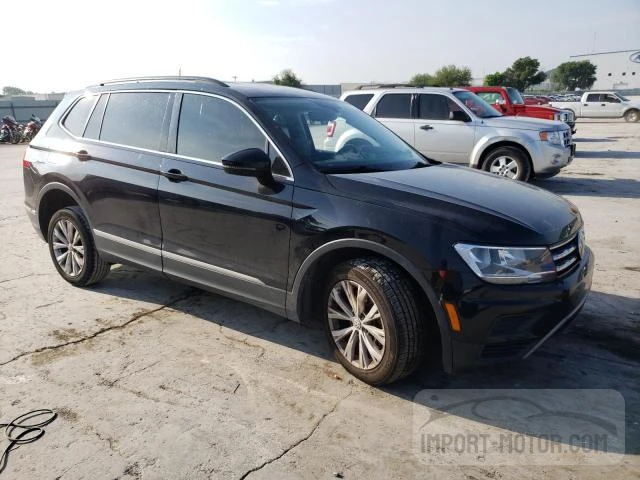 3VV3B7AX7JM104092  volkswagen tiguan 2018 IMG 3