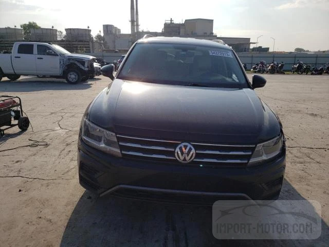 3VV3B7AX7JM104092  volkswagen tiguan 2018 IMG 4