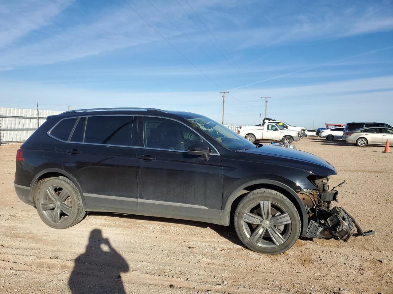 3VV4B7AX5KM004482  volkswagen tiguan 2019 IMG 3