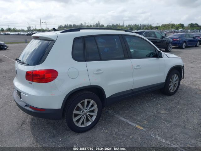 WVGAV7AX1JK005123  volkswagen  2018 IMG 3