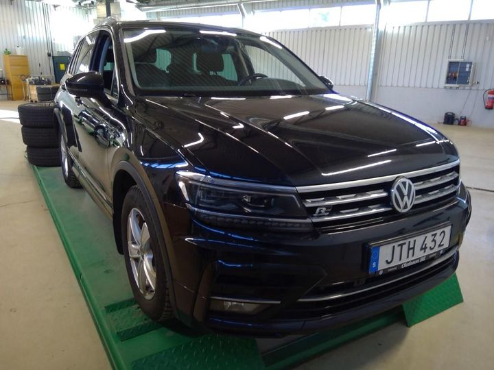 WVGZZZ5NZJW438491  volkswagen tiguan 2018 IMG 0