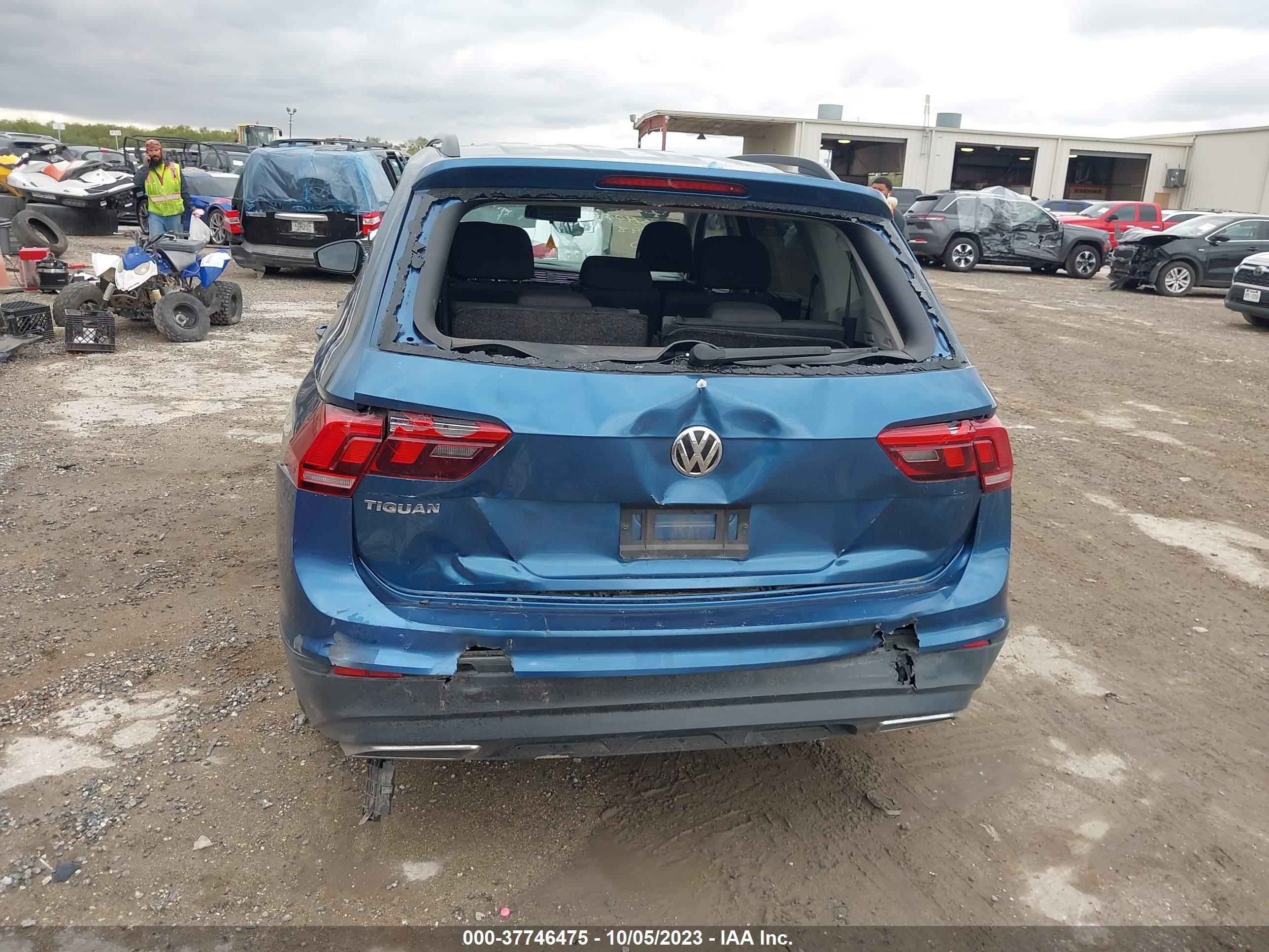 3VV1B7AX4KM100798  volkswagen tiguan 2019 IMG 5