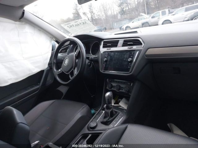 3VV2B7AX0KM123175  volkswagen tiguan 2019 IMG 4