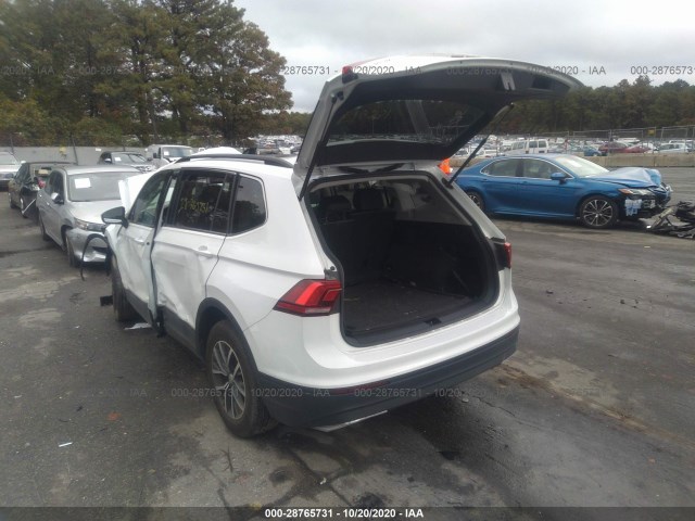 3VV2B7AX0KM151512  volkswagen tiguan 2019 IMG 2