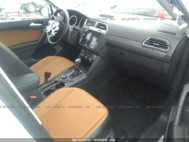 3VV2B7AX0KM151512  volkswagen tiguan 2019 IMG 4