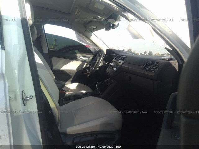 3VV2B7AX2KM110900  volkswagen tiguan 2019 IMG 4