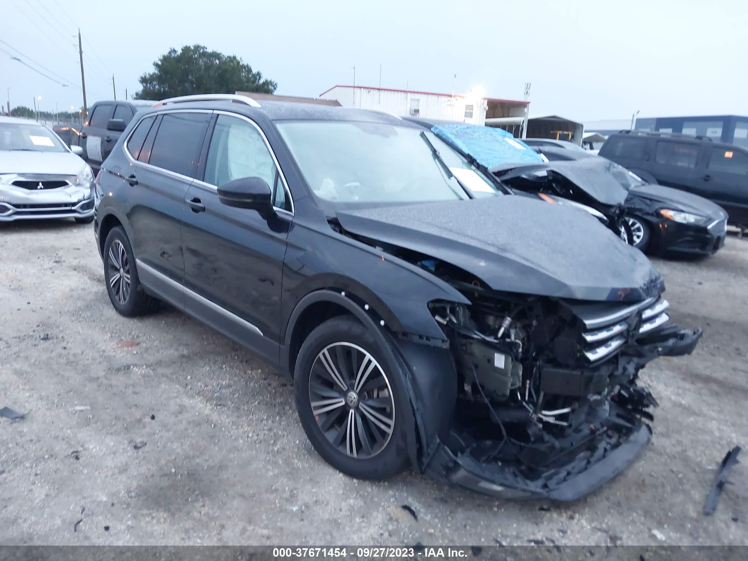 3VV3B7AX1KM138191  volkswagen tiguan 2019 IMG 0