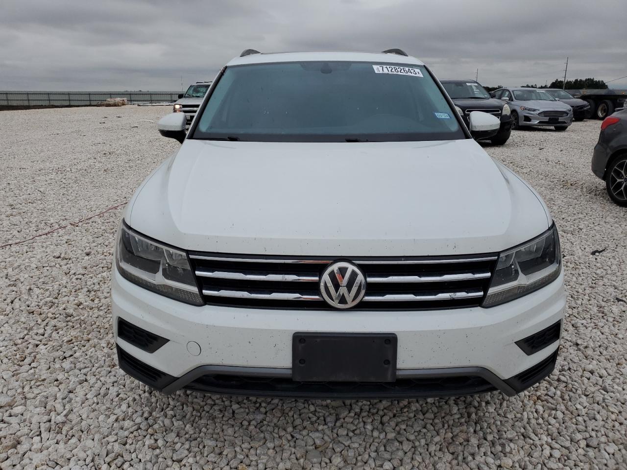 3VV3B7AX1KM140460  volkswagen tiguan 2019 IMG 4