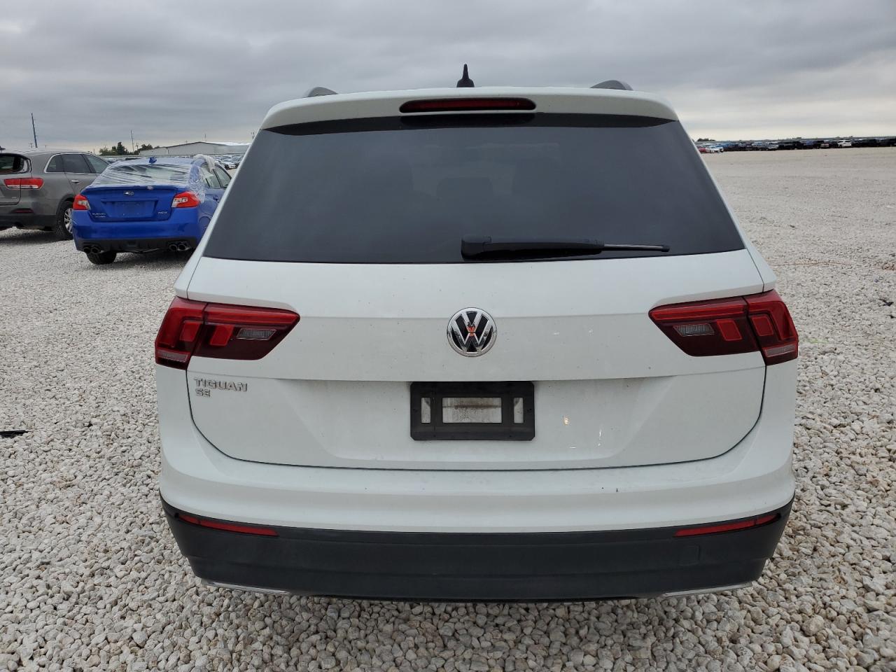 3VV3B7AX1KM140460  volkswagen tiguan 2019 IMG 5