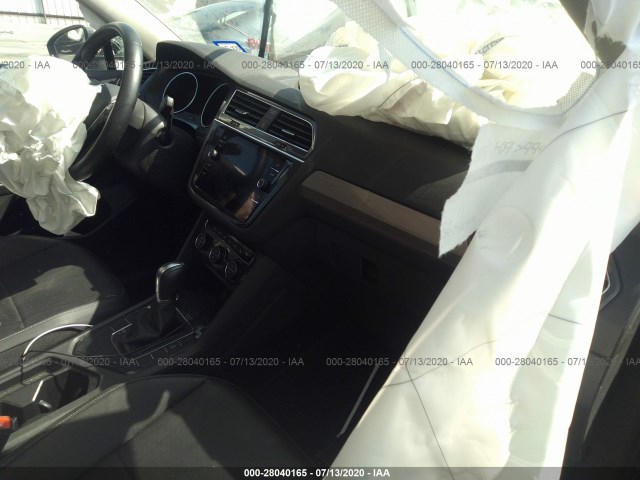 3VV3B7AX5KM078786  volkswagen tiguan 2019 IMG 4