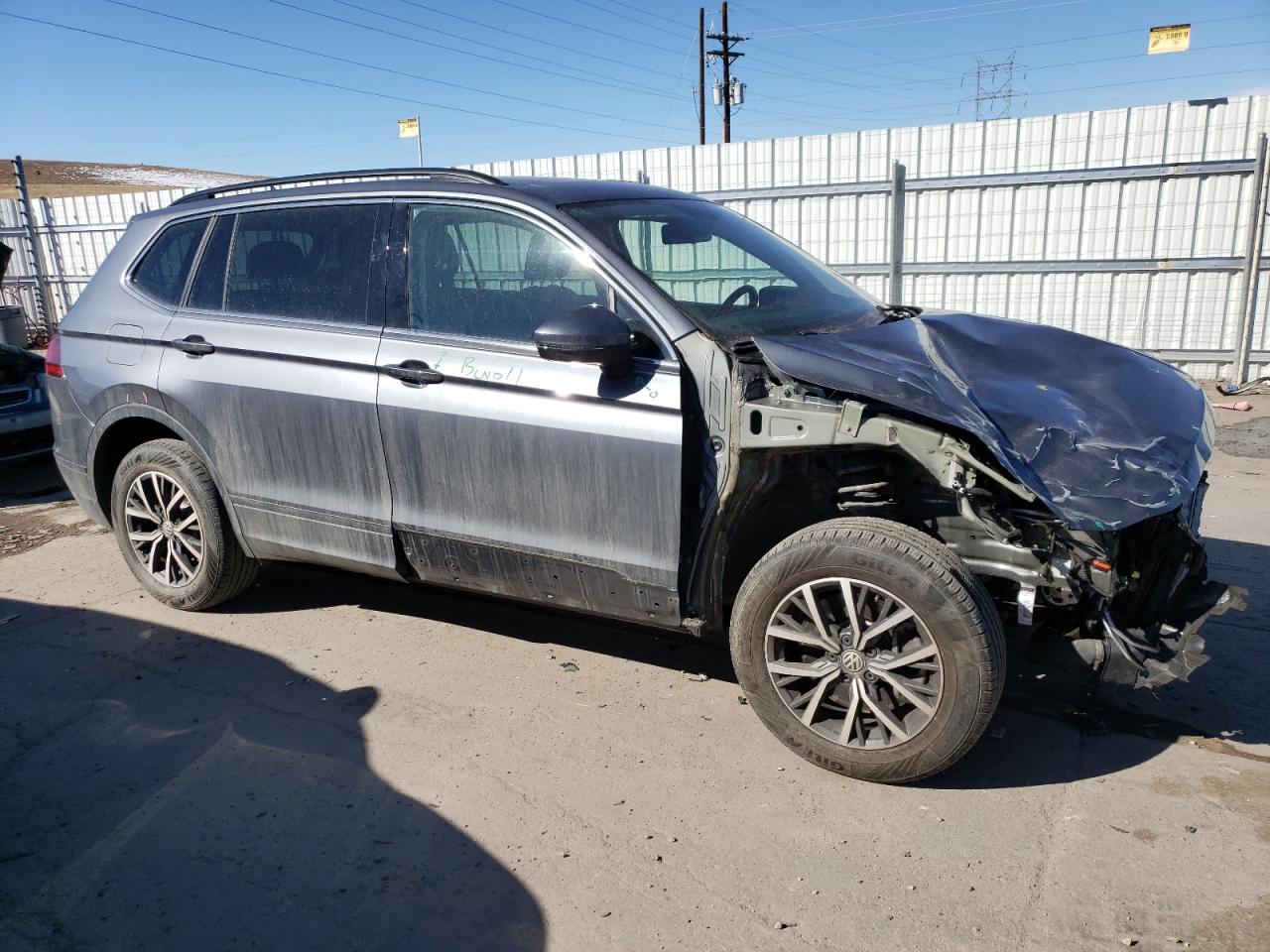 3VV3B7AX5KM178502  volkswagen tiguan 2019 IMG 3