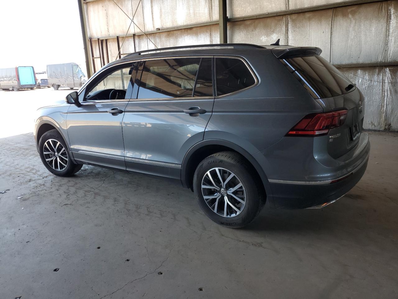 3VV3B7AX5LM033784  volkswagen tiguan 2019 IMG 1