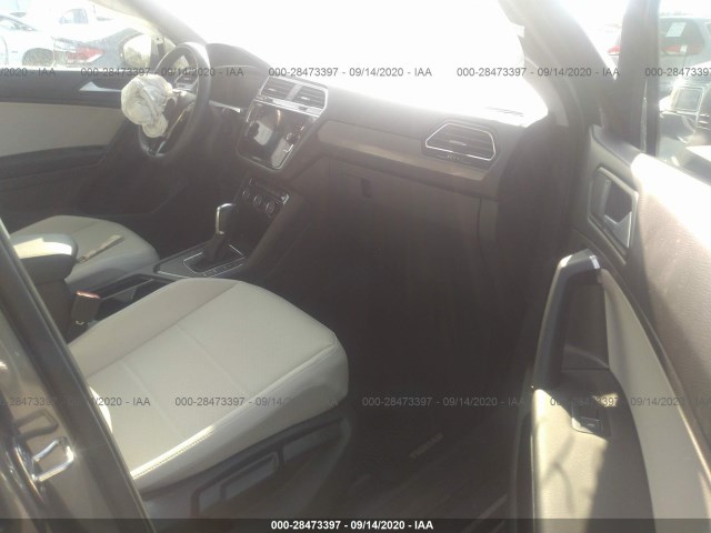 3VV3B7AX9KM155109  volkswagen tiguan 2019 IMG 4