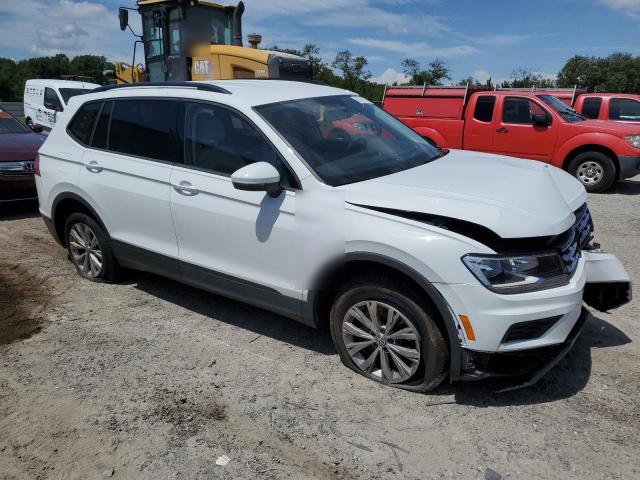 3VV1B7AX1LM179073  volkswagen tiguan 2020 IMG 3