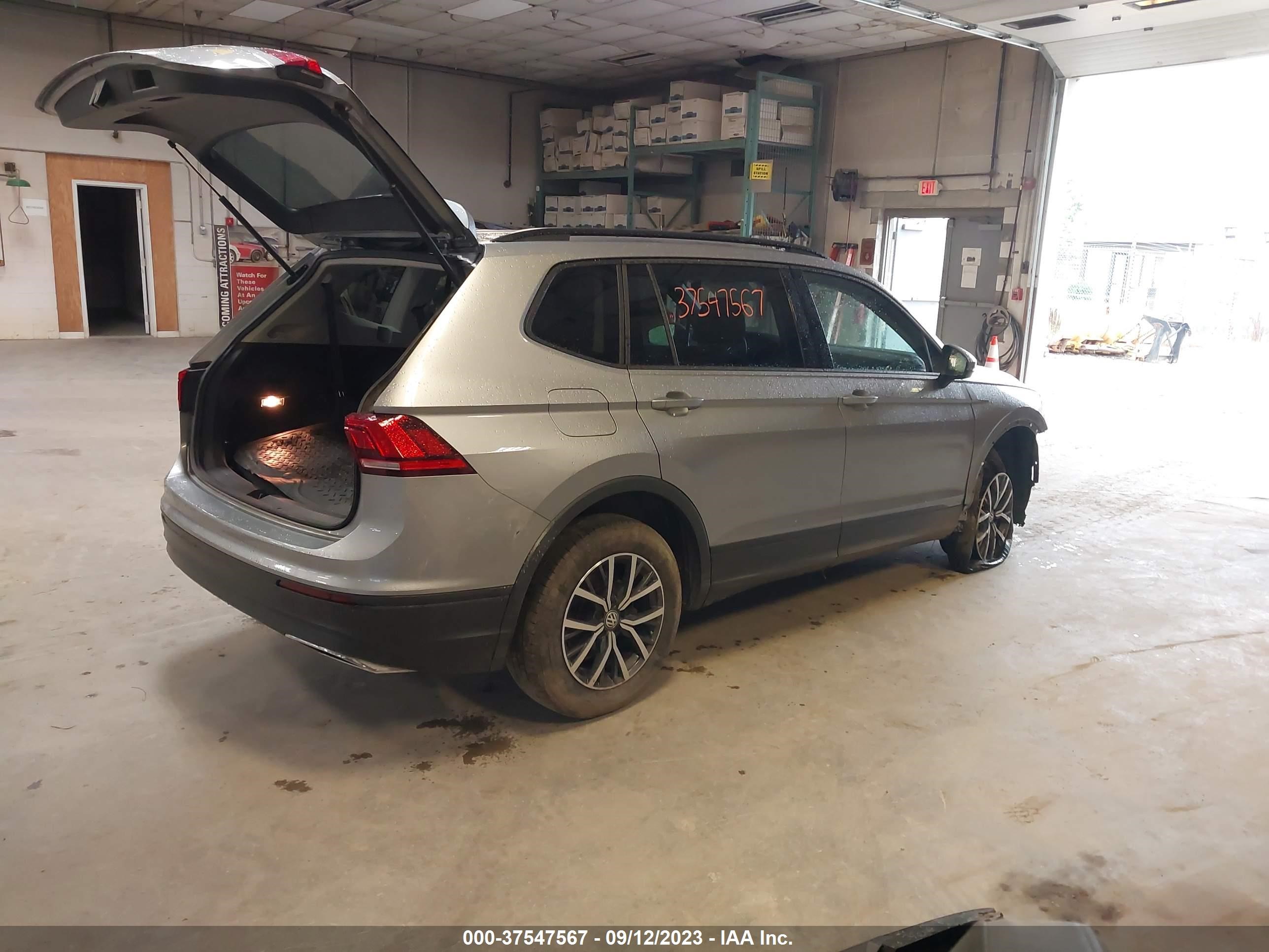 3VV1B7AX8MM028653  volkswagen tiguan 2021 IMG 3