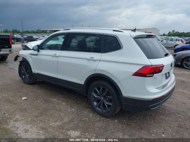 3VV3B7AX2NM086591  volkswagen tiguan 2022 IMG 2