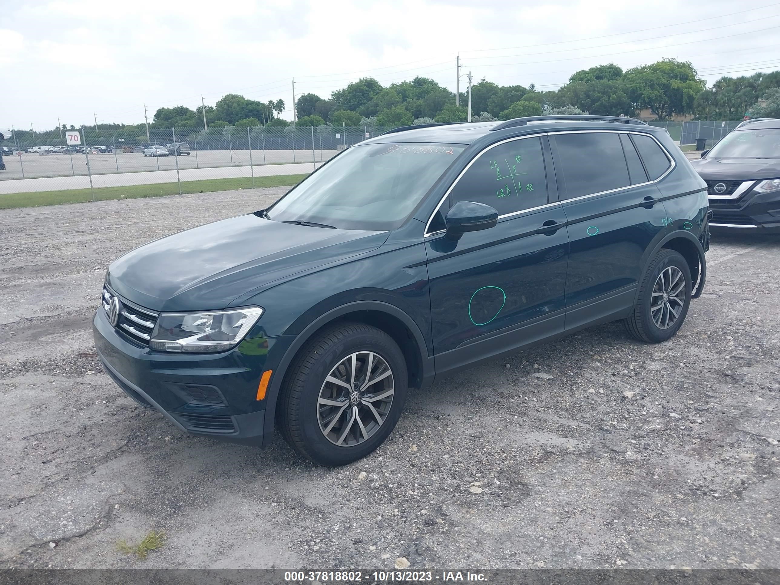 3VV3B7AX0KM060776  volkswagen  2019 IMG 1