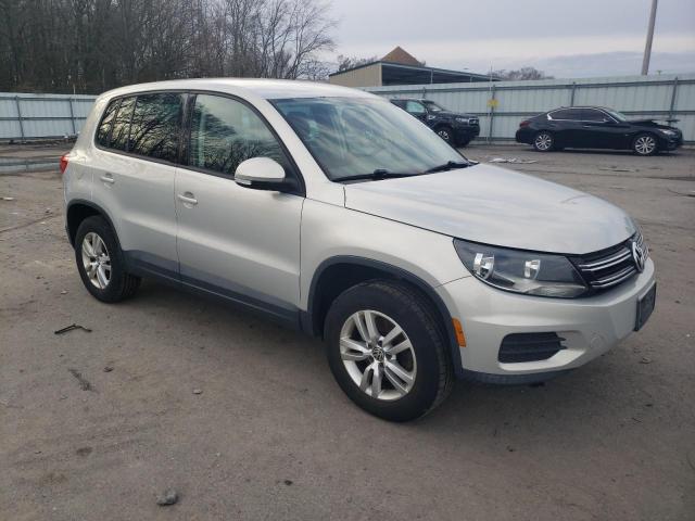 WVGAV7AX8CW542762  volkswagen tiguan s 2012 IMG 3