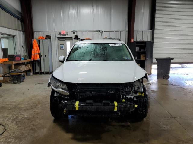 WVGBV7AXXFW572516  volkswagen tiguan s 2015 IMG 4