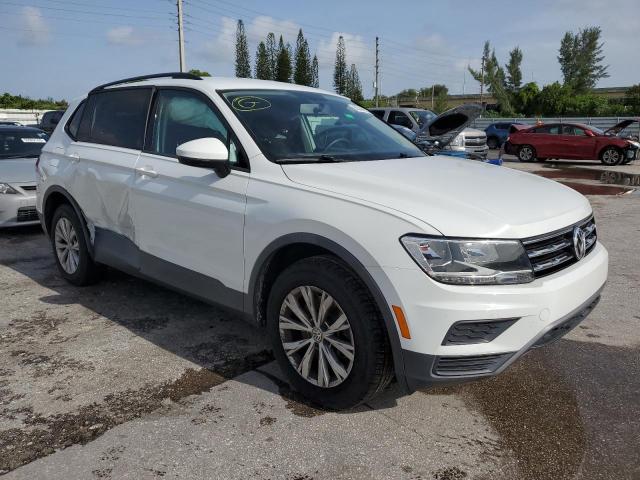 3VV1B7AX6JM041543  volkswagen tiguan s 2018 IMG 3