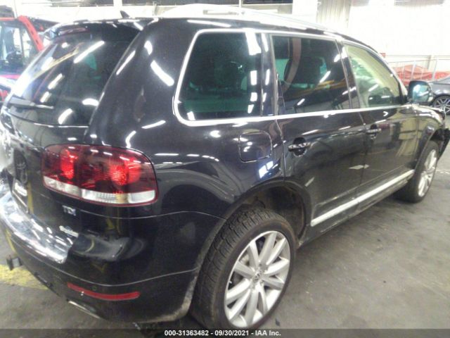 WVGFK7A9XAD003620  volkswagen touareg 2010 IMG 3