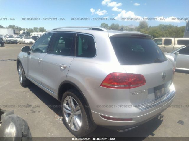 WVGFK9BP6BD001826  volkswagen touareg 2011 IMG 2