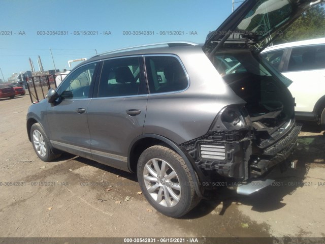 WVGEK9BP1CD006428  volkswagen touareg 2012 IMG 2