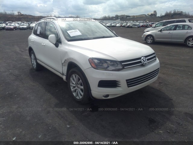 WVGFK9BP4BD004210  volkswagen touareg 2011 IMG 0