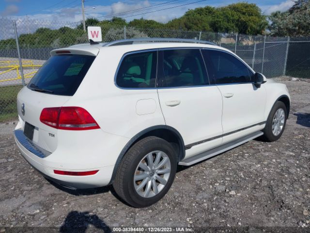 WVGFK9BP6CD004372  volkswagen touareg 2011 IMG 3