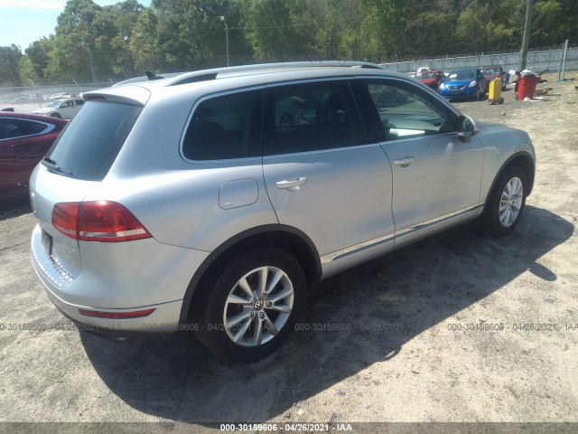 WVGEF9BP1DD003261  volkswagen touareg 2013 IMG 3