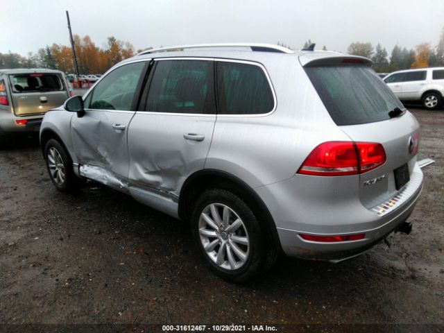 WVGEF9BP3CD005964  volkswagen touareg 2012 IMG 2