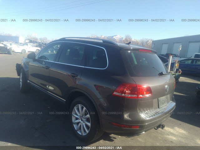 WVGEF9BP4CD010011  volkswagen touareg 2012 IMG 2