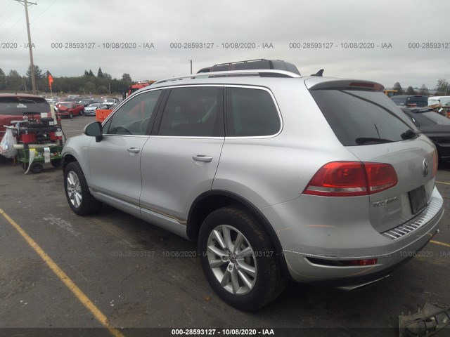 WVGEF9BPXDD009236  volkswagen touareg 2013 IMG 2