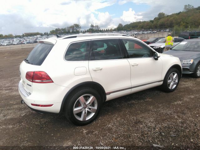 WVGFG9BP8CD003855  volkswagen touareg 2012 IMG 3