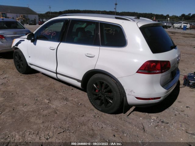 WVGEF9BP9DD011771  volkswagen touareg 2013 IMG 2