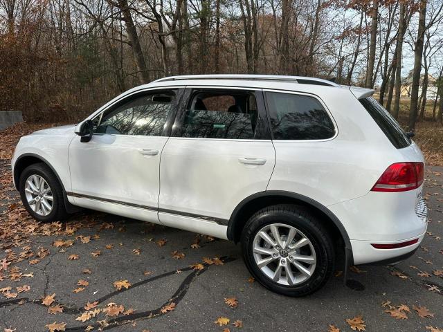 WVGEF9BP1ED013774  volkswagen touareg 2014 IMG 1