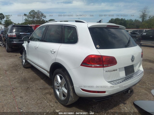 WVGEF9BP5ED012403  volkswagen touareg 2014 IMG 2