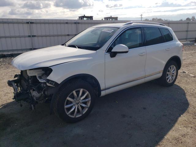 WVGEF9BP2GD002351  volkswagen touareg 2015 IMG 0