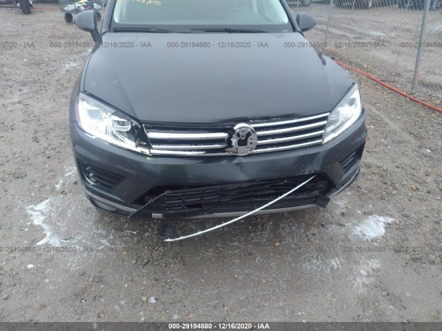 WVGEF9BP4GD003257  volkswagen touareg 2016 IMG 5