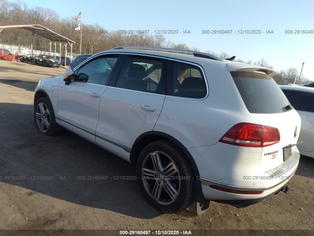 WVGEF9BP8FD005382  volkswagen touareg 2015 IMG 2